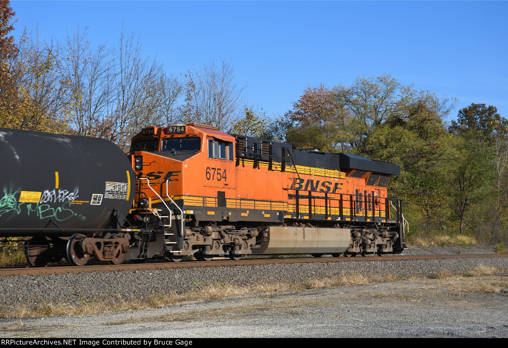 BNSF 6754